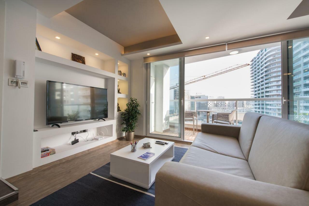 Stylish Seaview Apartment In A Prime Location Sliema Exterior foto